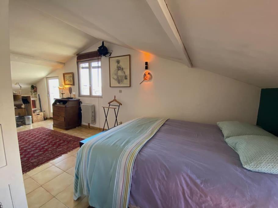 Appartement 1 Chb, Calme, Lumineux, Clim, Terrasse 亞維農 外观 照片