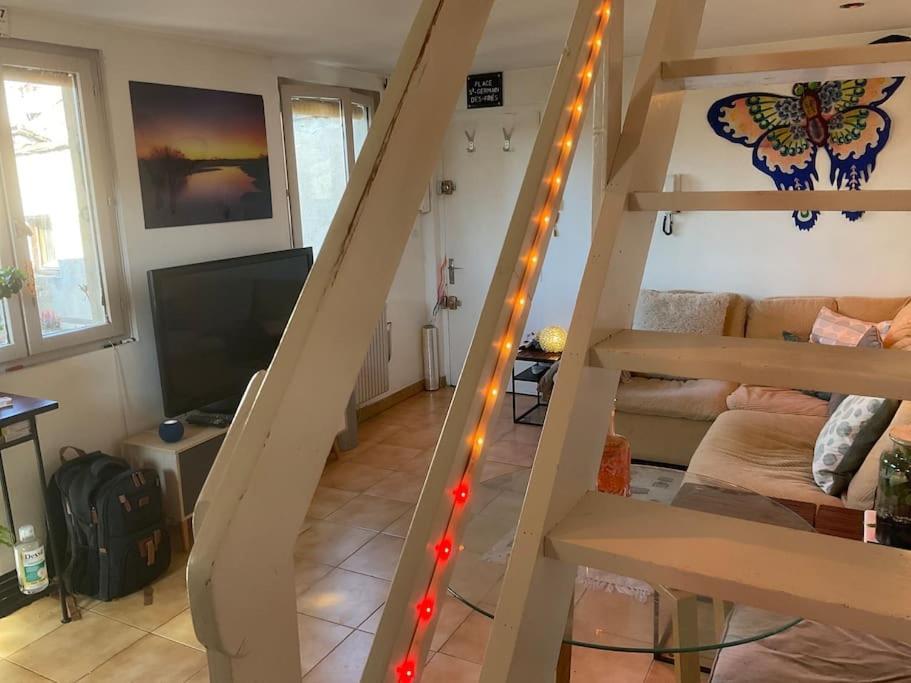 Appartement 1 Chb, Calme, Lumineux, Clim, Terrasse 亞維農 外观 照片
