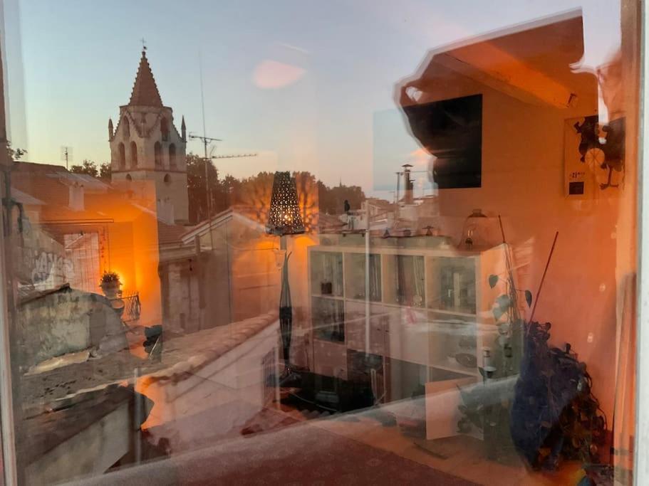 Appartement 1 Chb, Calme, Lumineux, Clim, Terrasse 亞維農 外观 照片